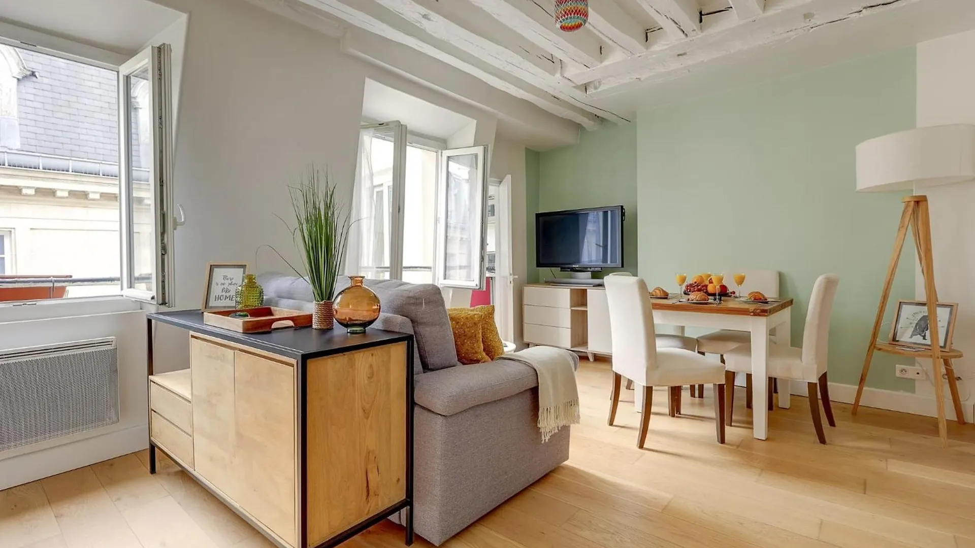 Bnbnova - 1Br - Pompidou & Central Paris 0*,  France